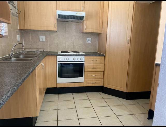 2 BEDROOM PROPERTY TO RENT IN DOUGLASDALE